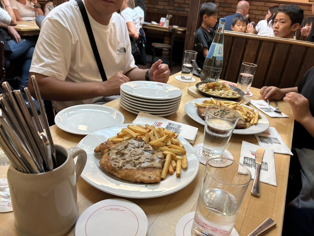 ドイツ・オランダ遠征2025　食事風景